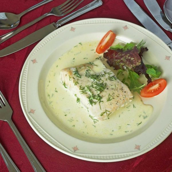 Loch-Roag-Salmon-dinner